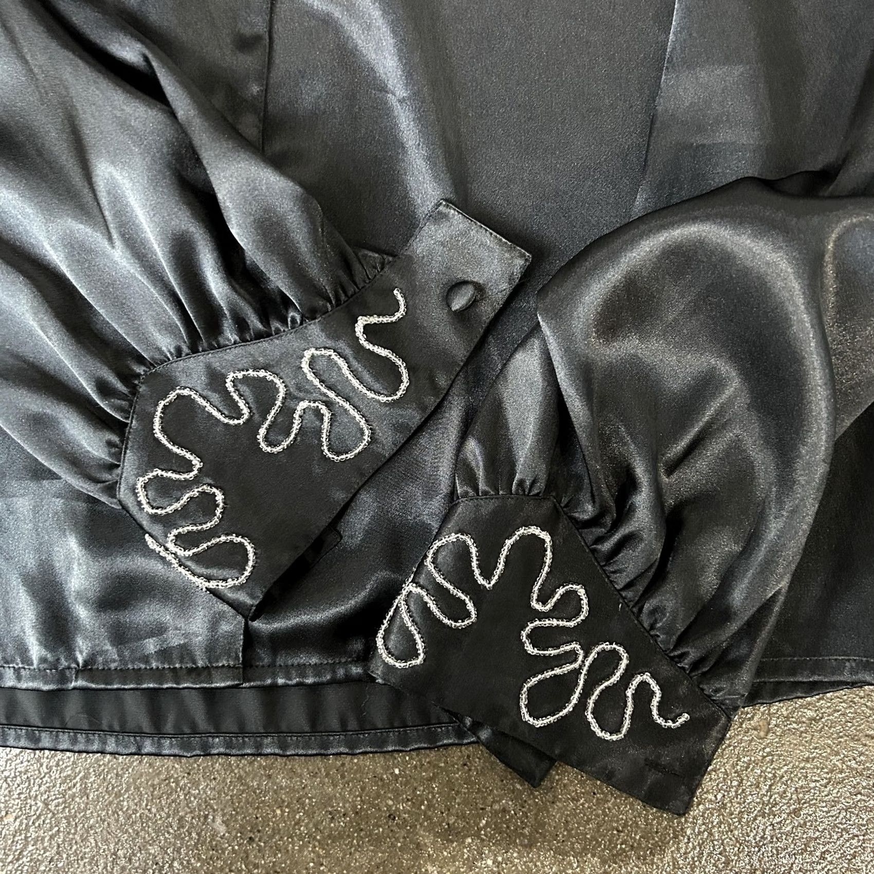 Vintage VINTAGE Jacques Vert Shirt Womens 8 Black Satin Embroidered Collar Cuffs 80s Shirt Womens 8 Black Satin Embroidered Collar Cuffs 80s Womens Size XL / US 12-14 / IT 48-50 - 3 Thumbnail