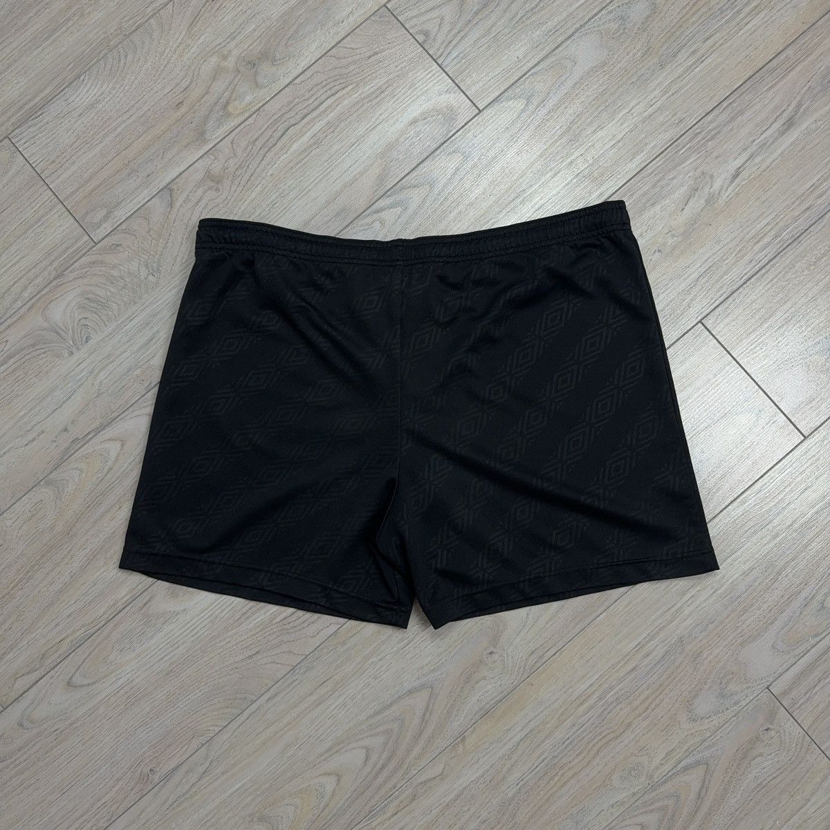 Umbro Vintage Y2K Umbro Monogram Logo Running Shorts Size US 37 - 7 Thumbnail