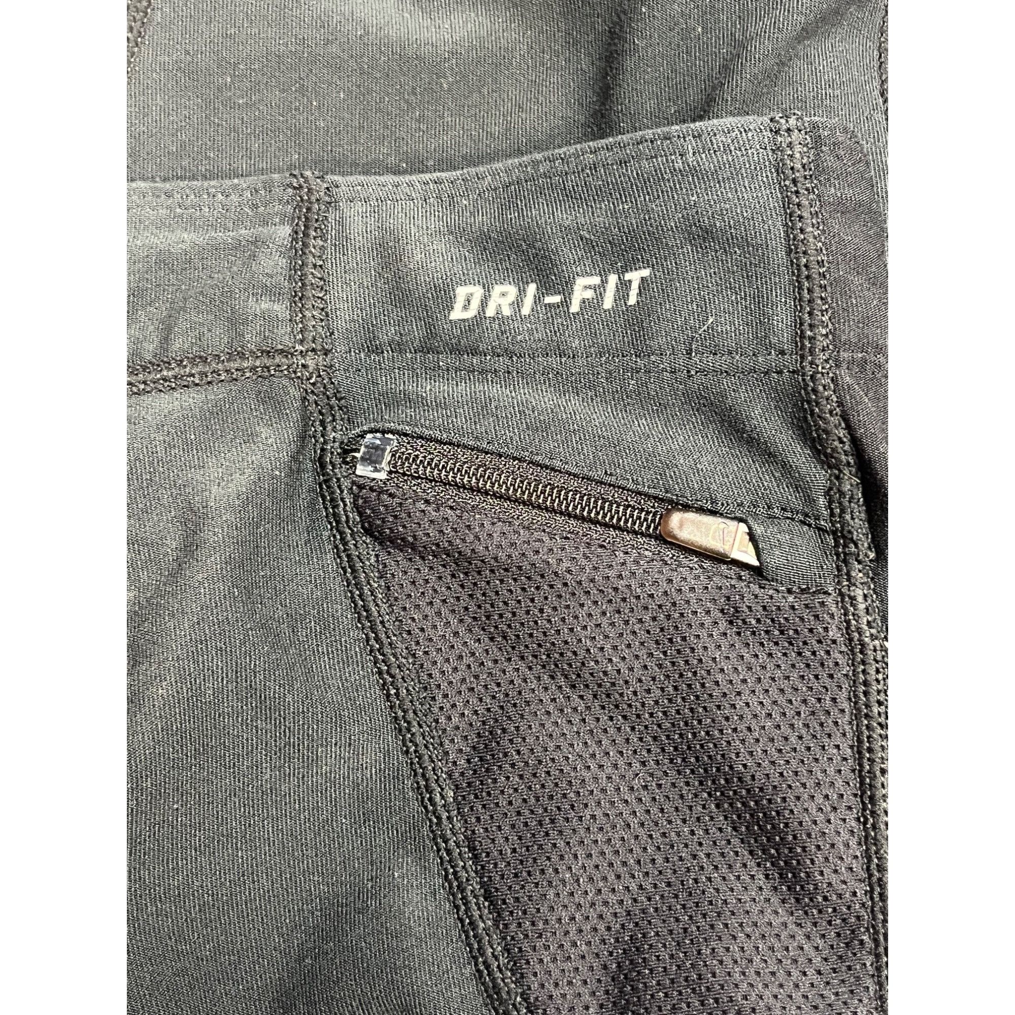 Nike S | Nike Yoga Shorts Size 26" / US 2 / IT 38 - 3 Thumbnail