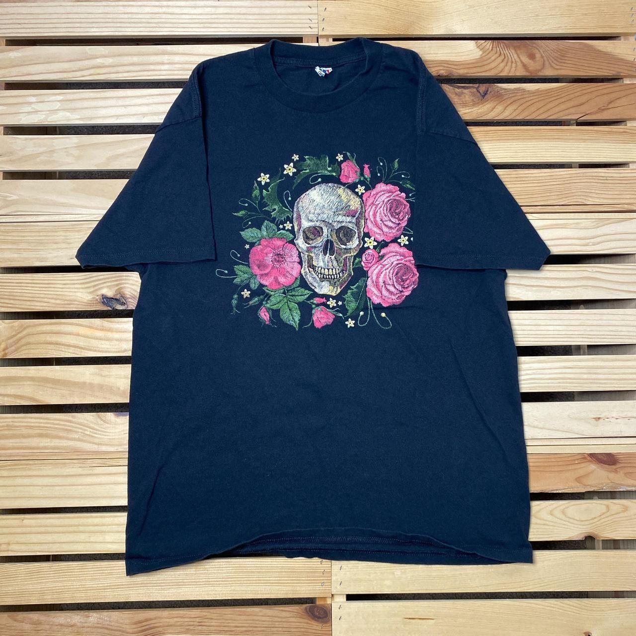 Other Skull & Roses Black Y2K Art Tee Size Large Size US L / EU 52-54 / 3 - 1 Thumbnail