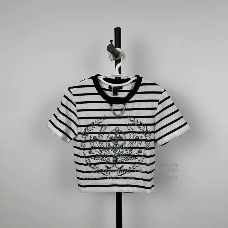 Louis Vuitton Louis Vuitton short sleeves Size XS / US 0-2 / IT 36-38 - 1 Thumbnail