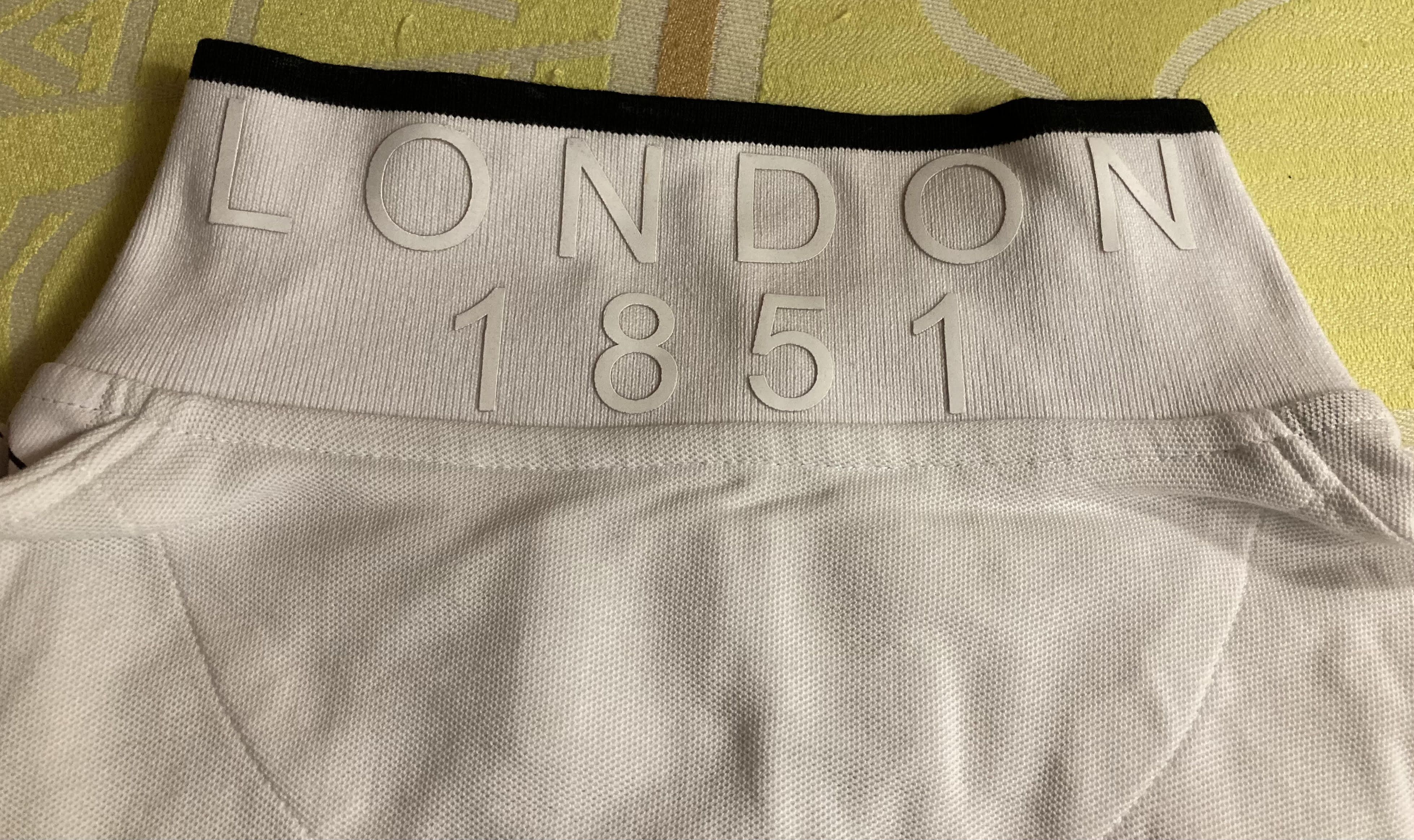Aquascutum Aquascutum Branded Shoulder Tipped White Polo Shirt Size US XL / EU 56 / 4 - 3 Thumbnail