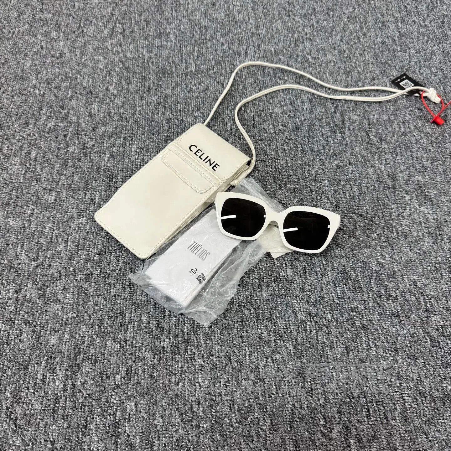 Celine CELINE Alphabet logo sunglasses| Size ONE SIZE - 1 Thumbnail