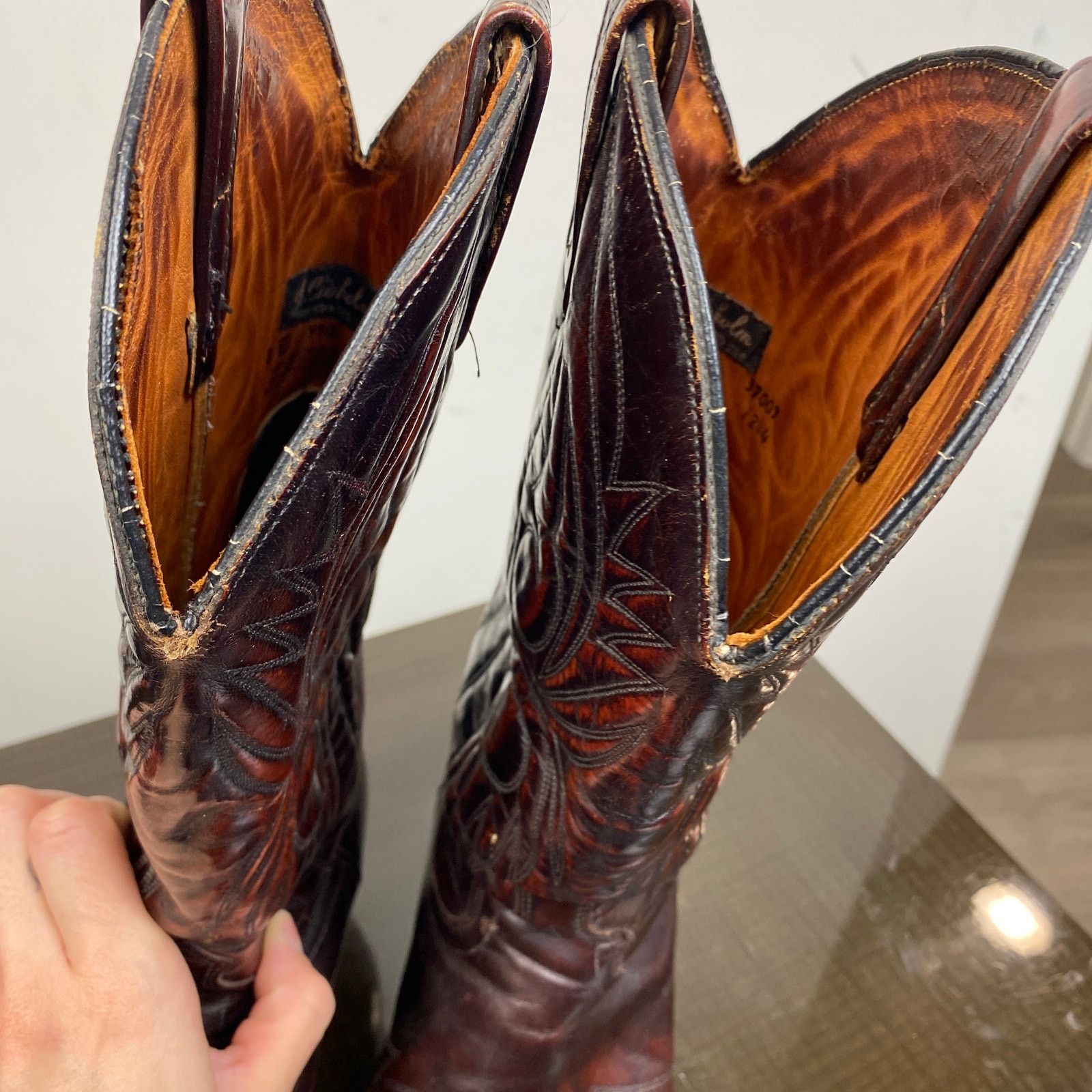 Cowboy Equipment × Vintage VTG J. Chisholm Burgundy Leather Western Cowboy Boots 8 EE Size US 8 / EU 41 - 11 Thumbnail