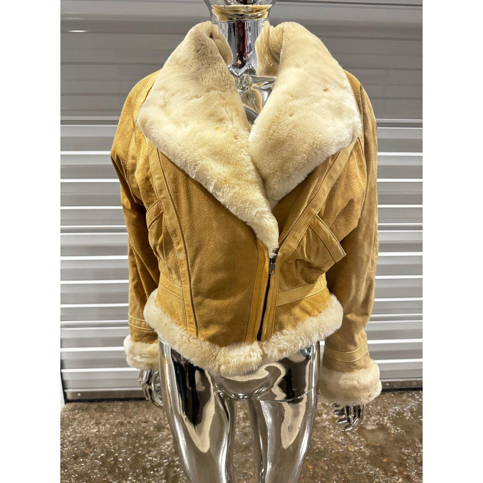 Vintage Cream Shearling Cropped Leather Jacket Size M / US 6-8 / IT 42-44 - 9 Thumbnail
