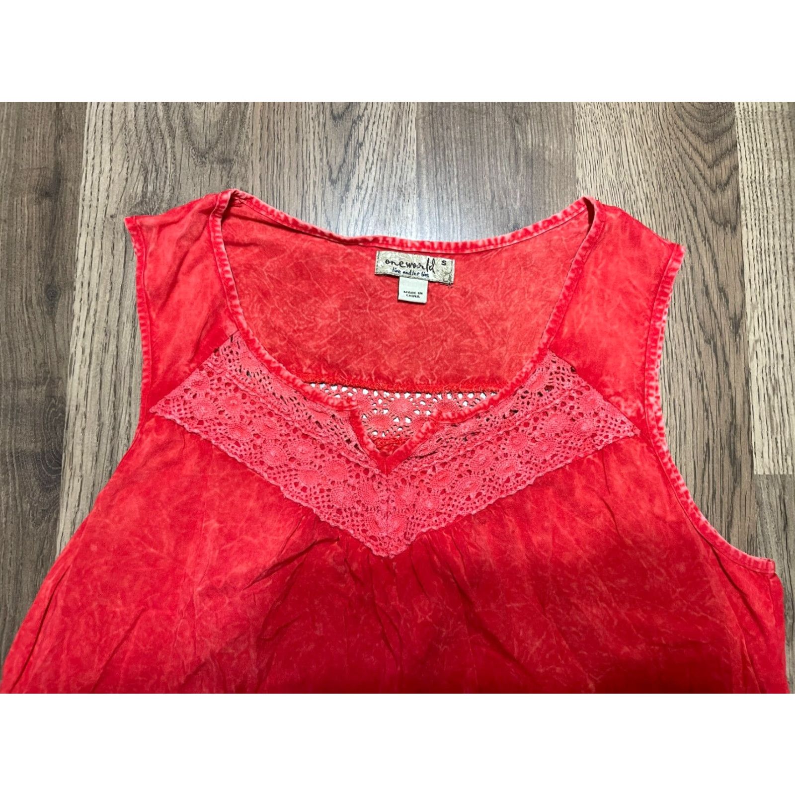Olive Live & Let Live Tank Women's Small Red Sleeveless Shirt Size S / US 4 / IT 40 - 3 Thumbnail