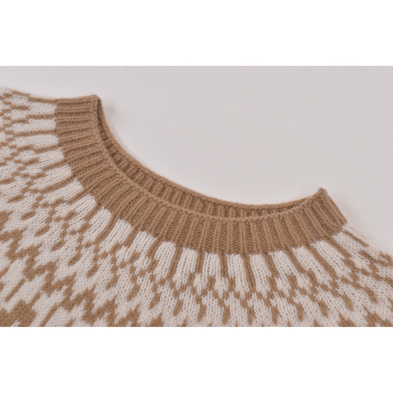 Gran Sasso Sweater Size US M in Beige