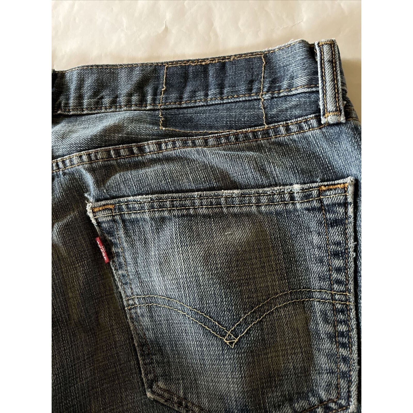Levi's Levi’s 505 Jeans Men's 34x32 Medium Wash Denim Cotton Blue Size US 34 / EU 50 - 13 Thumbnail