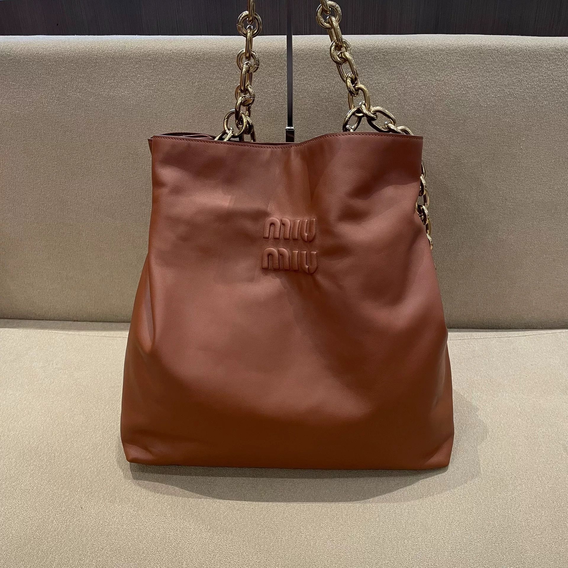 Miu Miu Pre-loved Bag Very good condition Size ONE SIZE - 1 Thumbnail