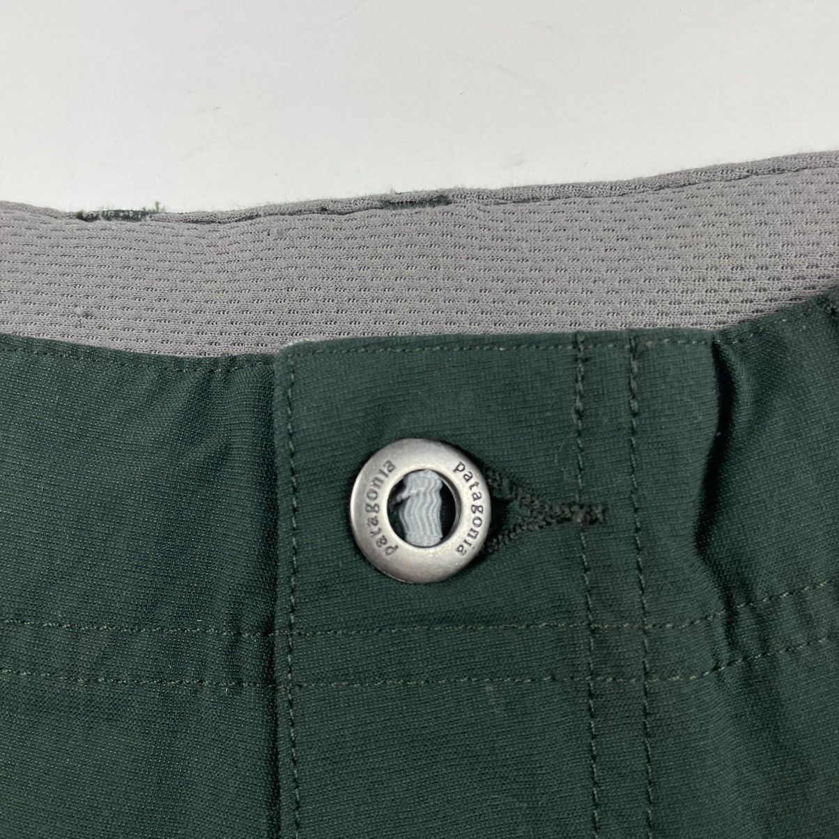 Patagonia Patagonia Shorts Cargo Outdoor Hiking Green 11” Inseam Y2K Size US 32 / EU 48 - 5 Thumbnail