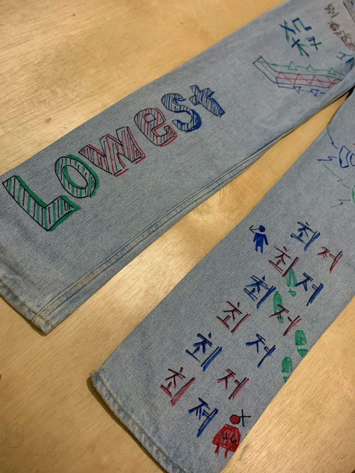 Japanese Brand Holister Distressed Denim Grafiti Jeans Size US 33 - 7 Thumbnail