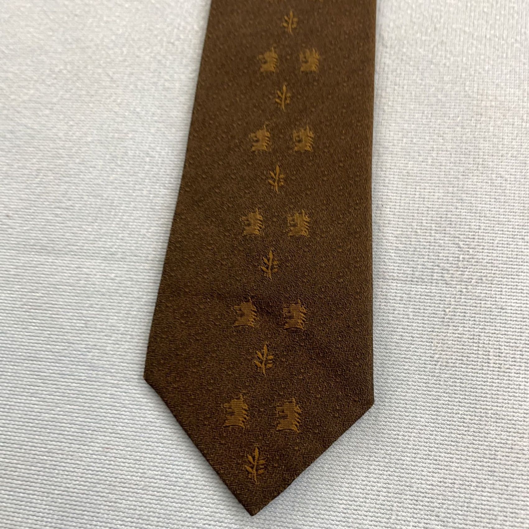 MCM vtg Hurwitz Silk Tie Distinctive Mens Slim MCM Deco Medallion Brown 2x57 Capsule Necktie Size ONE SIZE - 3 Thumbnail