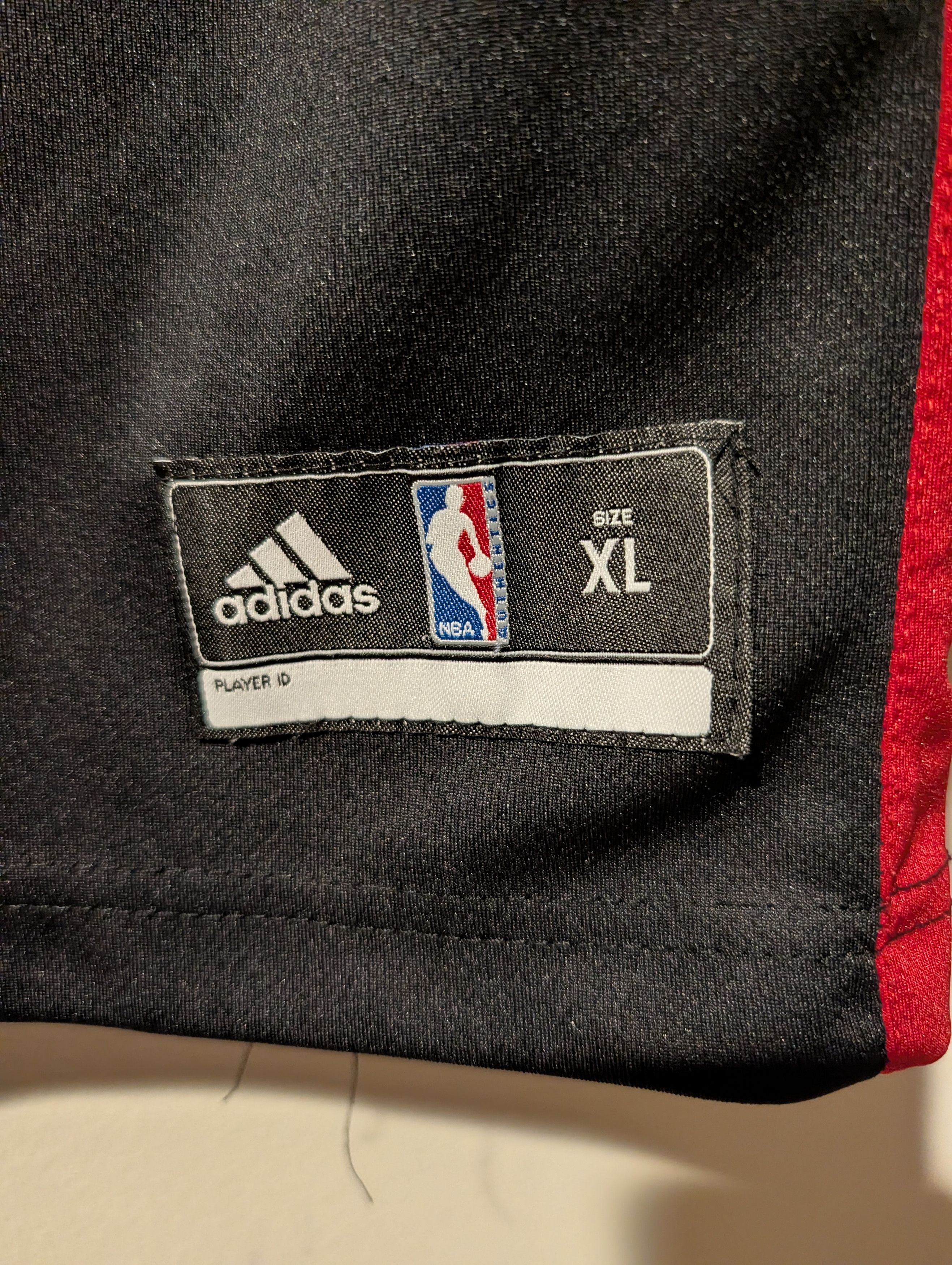 NBA Adidas LeBron James Miami Heat Basketball Jersey Black NBA Size US XL / EU 56 / 4 - 3 Thumbnail