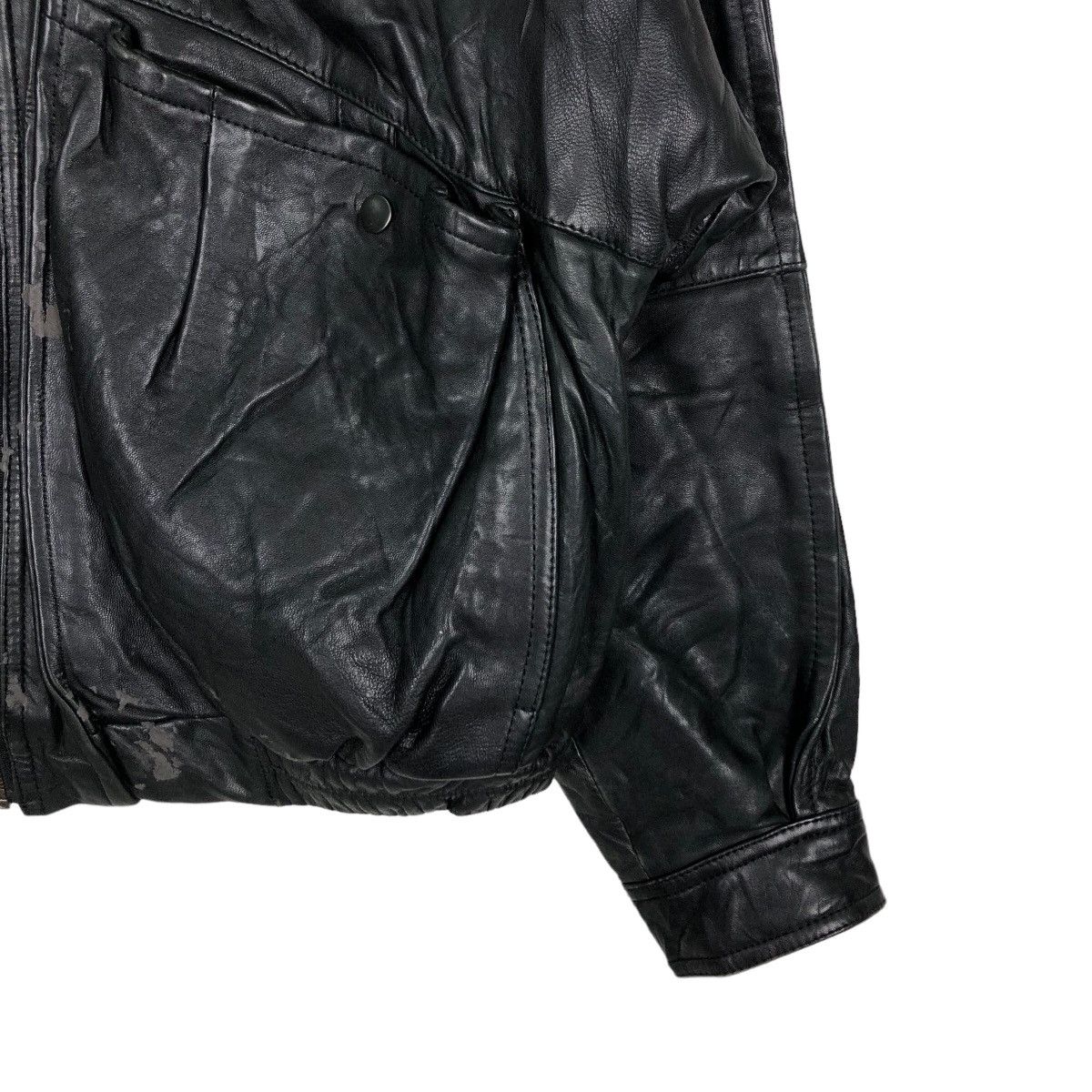 Japanese Brand 🔥90’s Vintage Genuine Leather Bomber Jacket Uno Uomo Japan Size US L / EU 52-54 / 3 - 5 Thumbnail