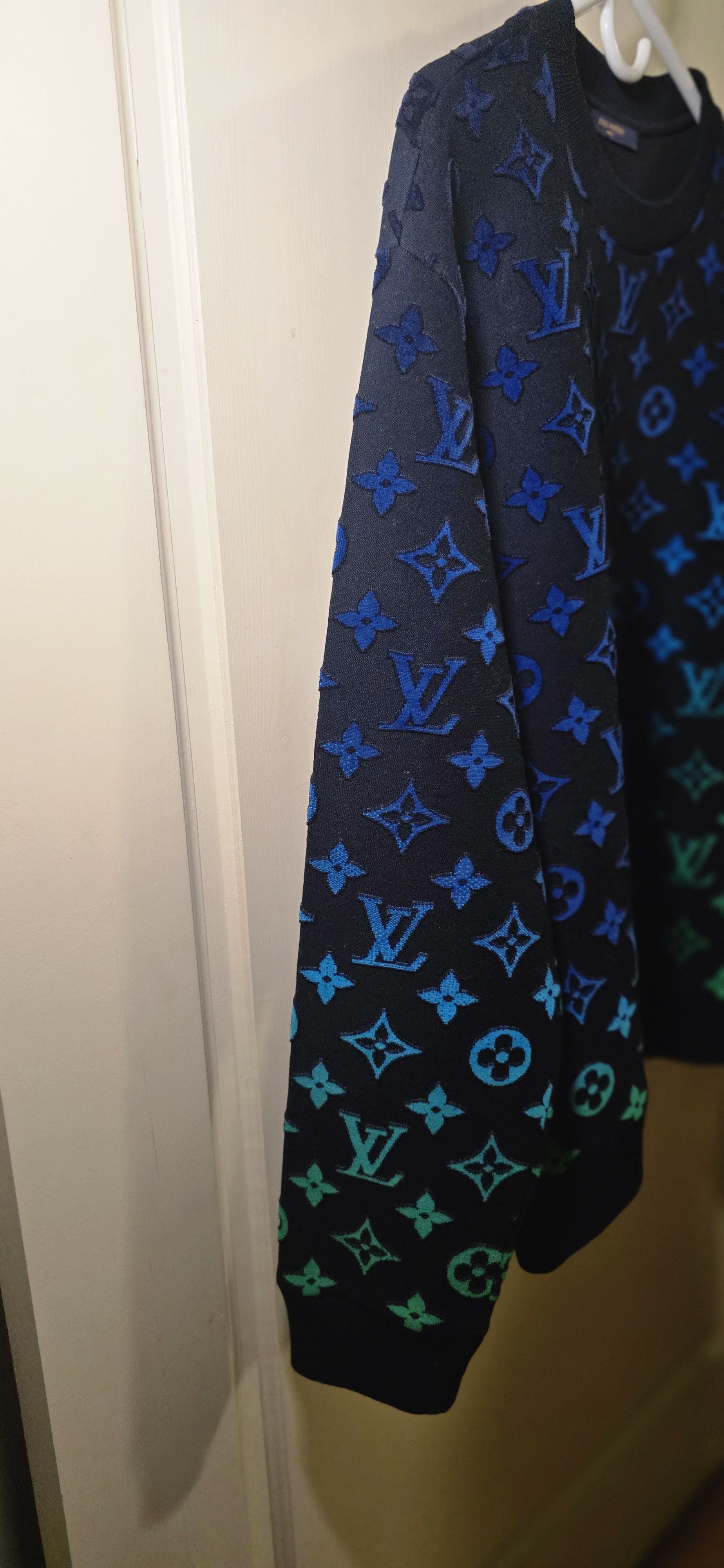 Louis Vuitton Louis Vuitton Monogram Coupe Gradient Sweatshirt🔥🌊🌎 Sz L Size US L / EU 52-54 / 3 - 4 Thumbnail