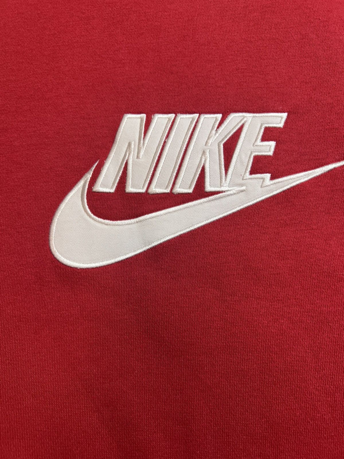 Nike Nike Vintage Sweatshirt Y2K Front Logo Size US L / EU 52-54 / 3 - 3 Thumbnail