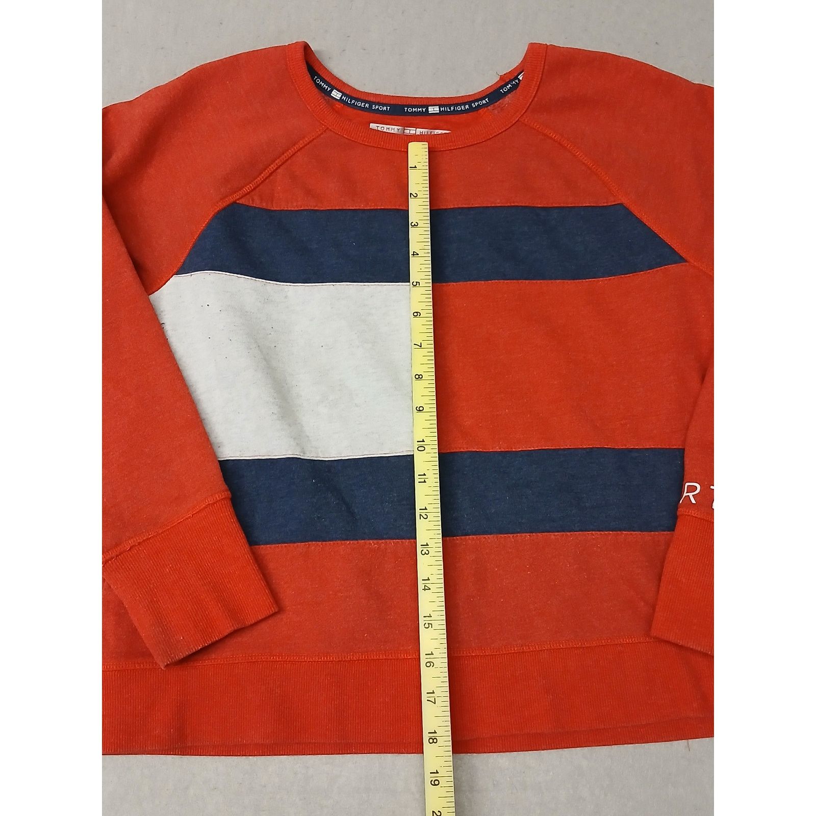 Tommy Hilfiger Tommy Hilfiger (Medium) Vintage Red Crewneck Sweatshirt Size US M / EU 48-50 / 2 - 2 Thumbnail