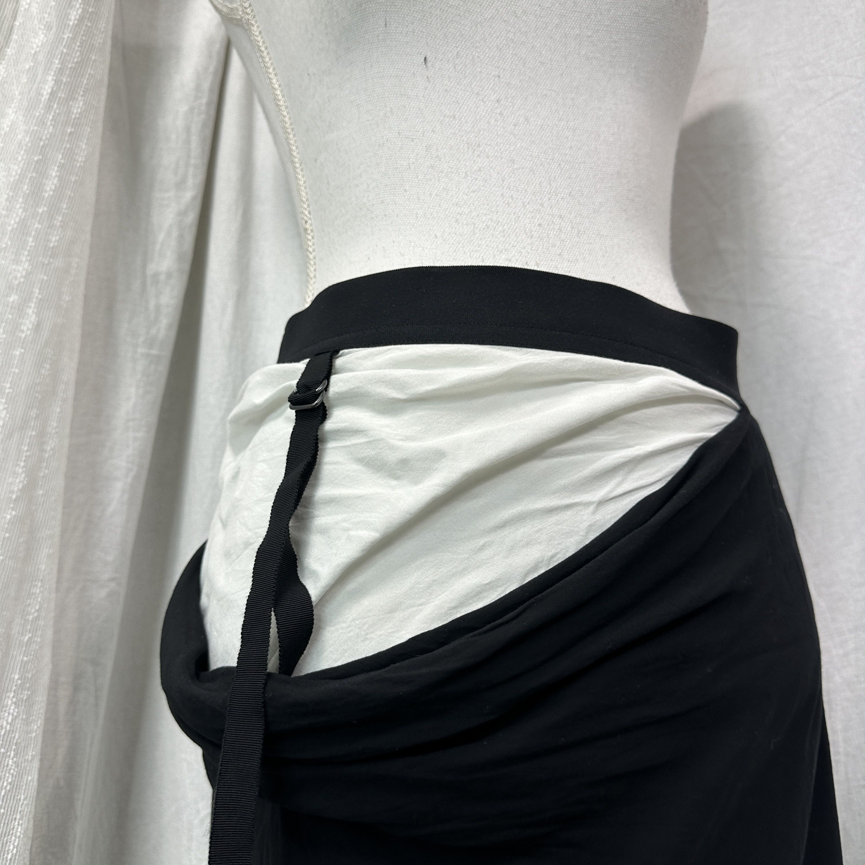 Ann Demeulemeester Vintage Avant Garde Viscose Ann Demeulemeester Skirt Y2K Size 26" / US 2 / IT 38 - 7 Thumbnail