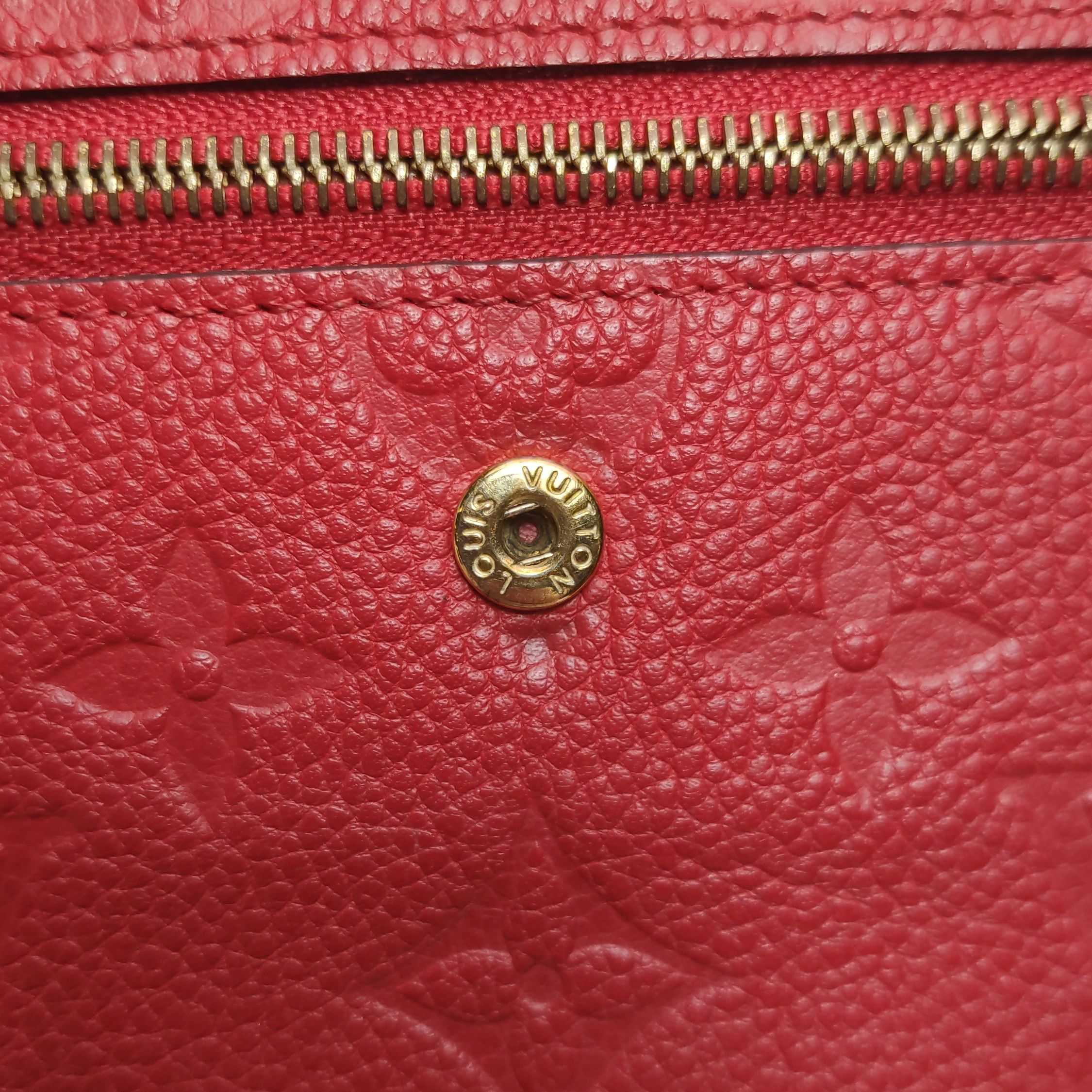 Louis Vuitton Louis Vuitton (LV) Cowhide Solid Color Old Flower Embossed Size ONE SIZE - 8 Thumbnail