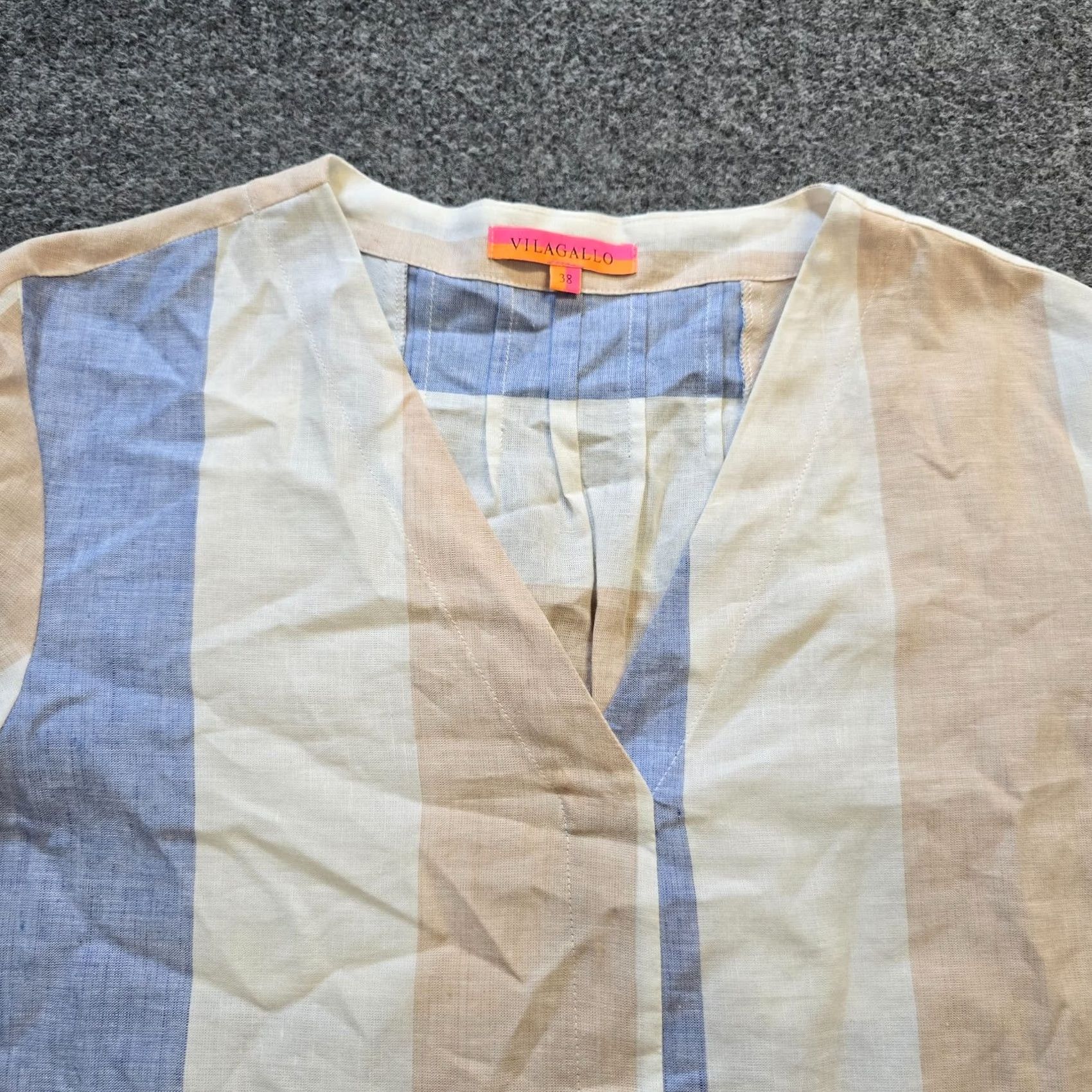 Vintage Vilagallo Top Womens Size 38 Blue Tan Stripe Linen Long Sleeve Capsule Casual Blouse V-Neck Regular Adult Womens Size XS / US 0-2 / IT 36-38 - 2 Thumbnail