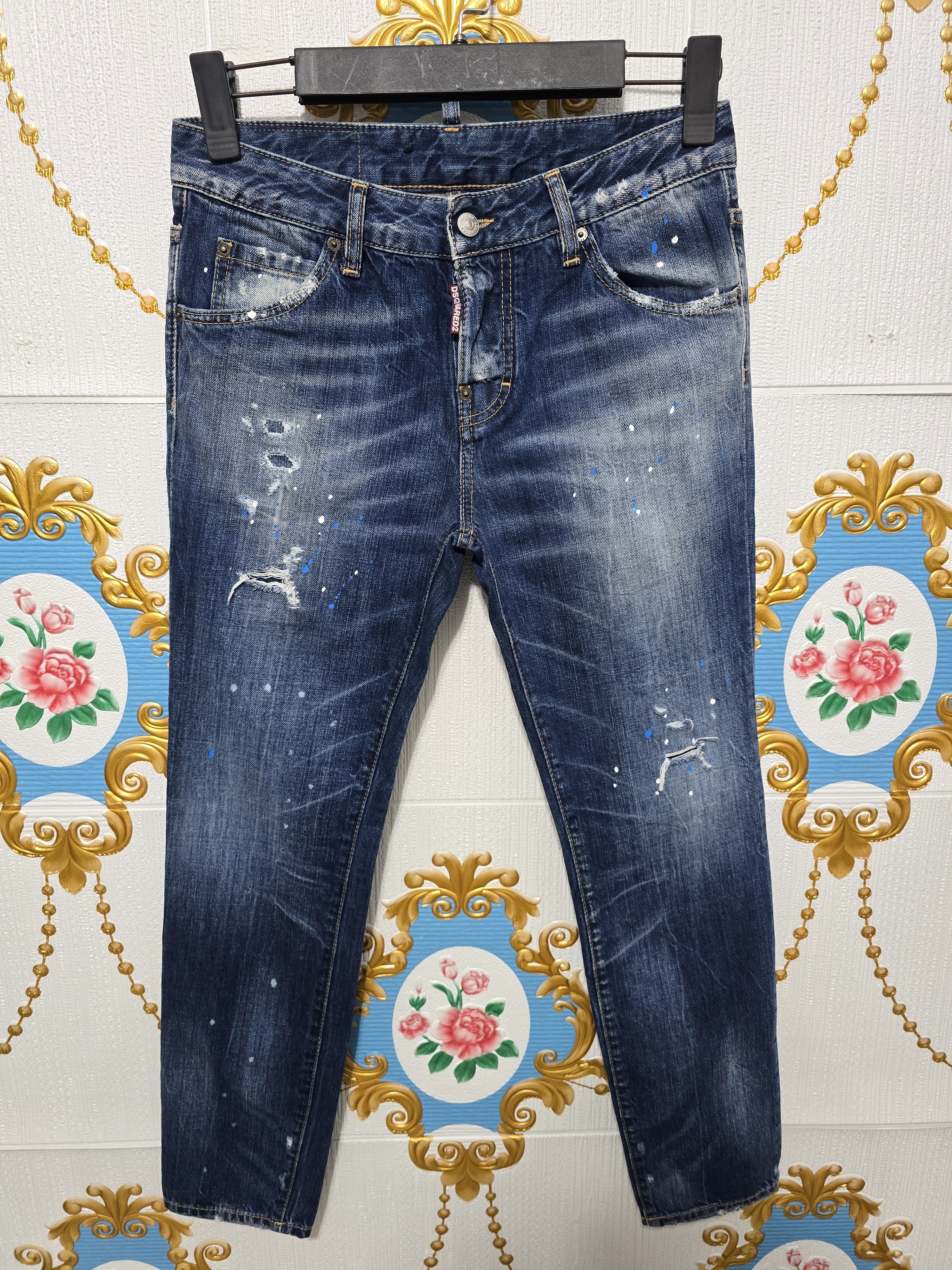 Dsquared2 Dsquared2 distressed jeans featuring a blue paint splatter Size 27" / US 4 / IT 40 - 1 Thumbnail