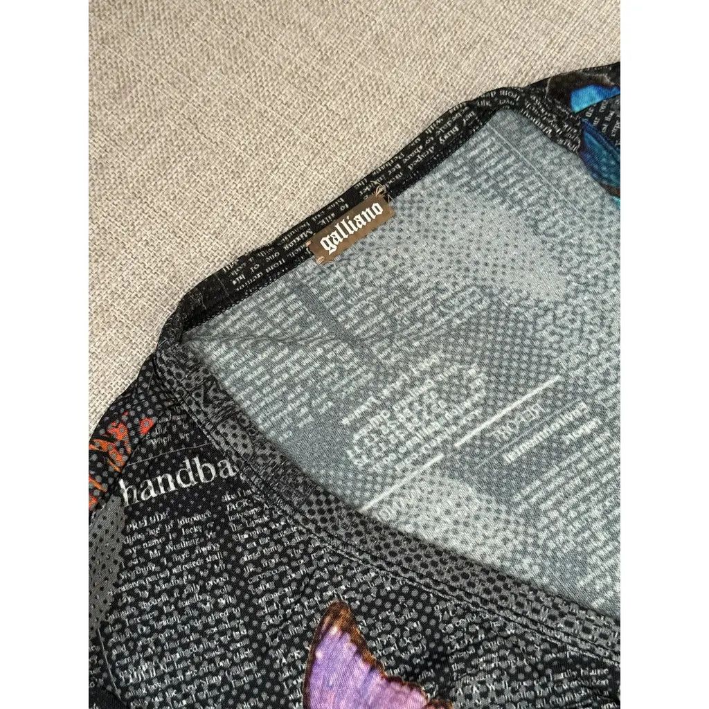 John Galliano John Galliano Butterfly Print Newspaper Mesh Dress Size FR36 Size XS / US 0-2 / IT 36-38 - 6 Thumbnail