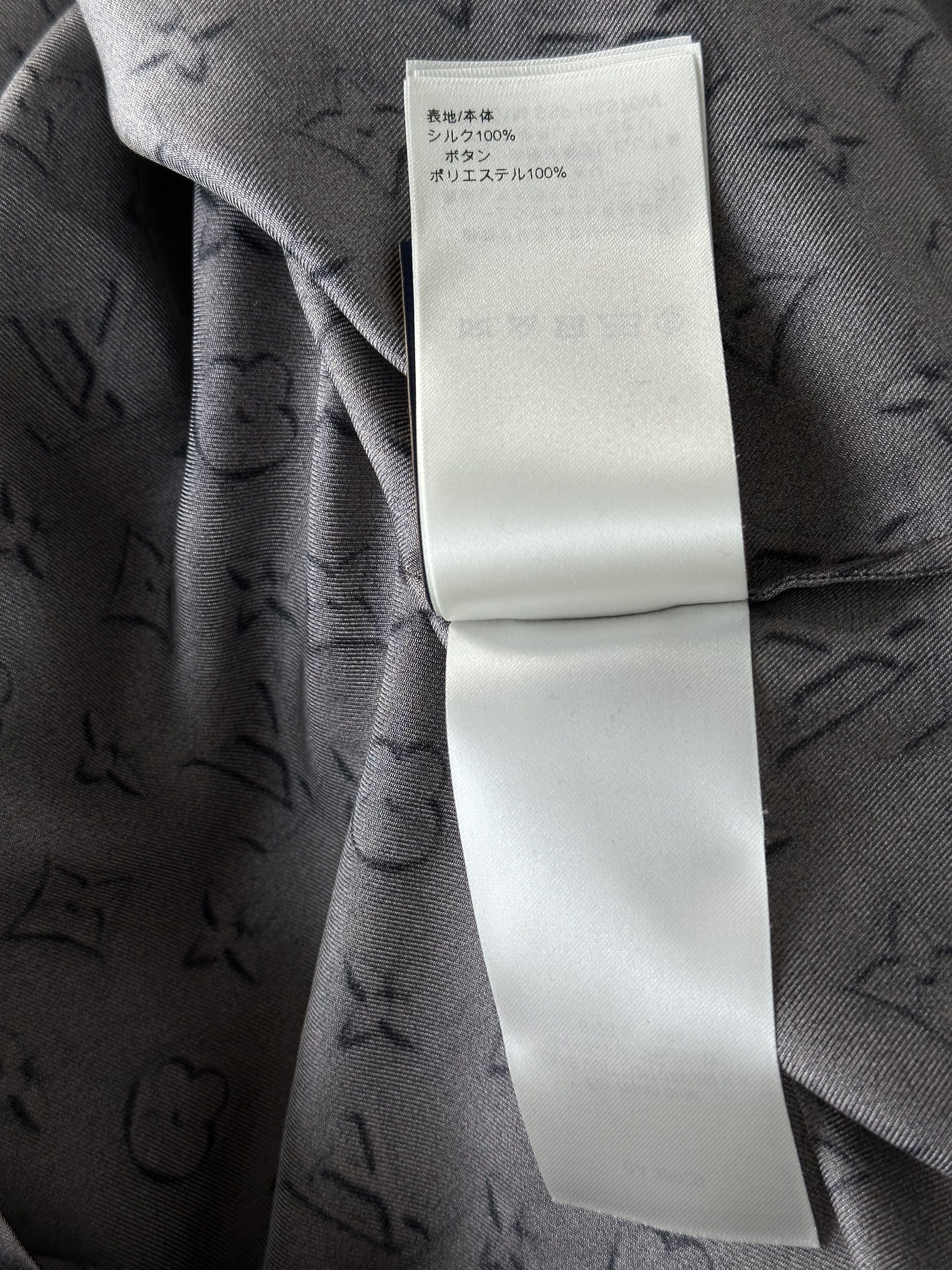 Louis Vuitton Louis Vuitton Brown Monogram Silk Button Up Shirt Size US S / EU 44-46 / 1 - 8 Thumbnail