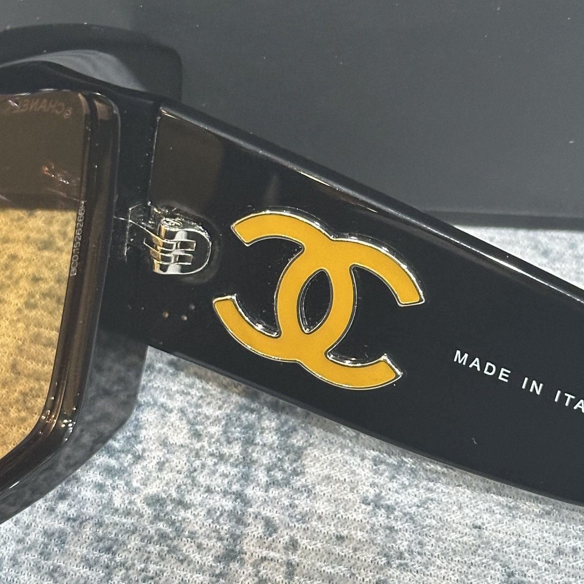 Chanel CHANEL 0CH5539 1799/7 SUNGLASSES Size ONE SIZE - 6 Thumbnail