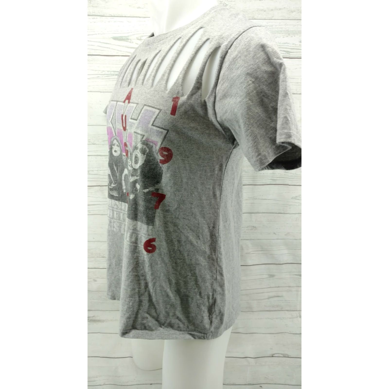 Vintage Kiss Reprint Destroyer Tour 1976 T-shirt Womens Size XL Size XL / US 12-14 / IT 48-50 - 4 Thumbnail