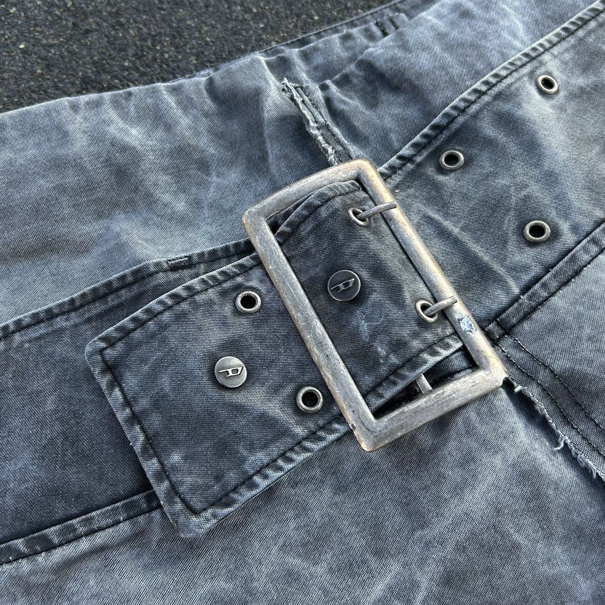 Diesel Vintage Diesel Belted Y2k Mini Skirt Size 30" / US 8 / IT 44 - 6 Thumbnail