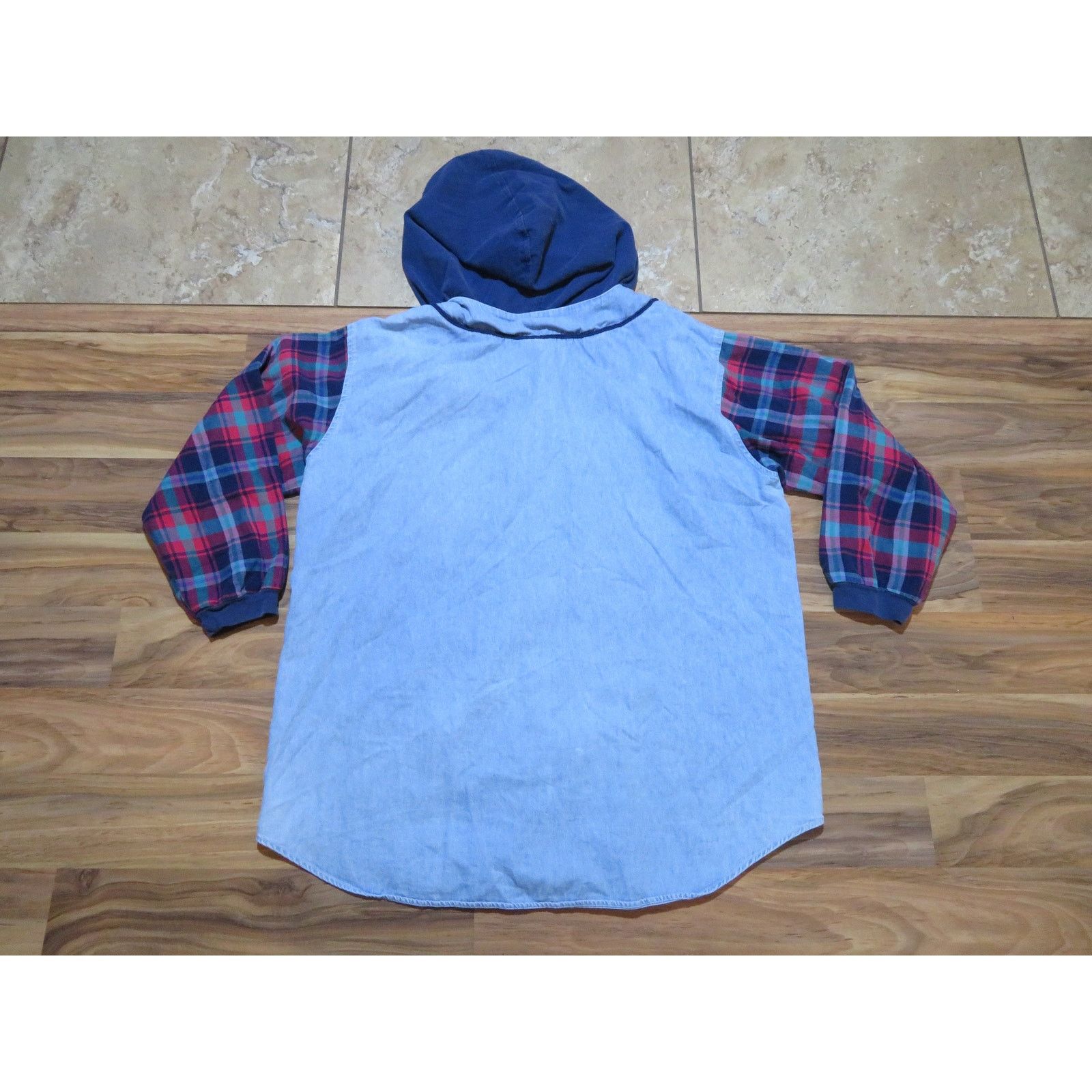 Other Daffy Duck Button Up shirt, Embroidered Logo, Blue L 1990s Size US L / EU 52-54 / 3 - 2 Thumbnail