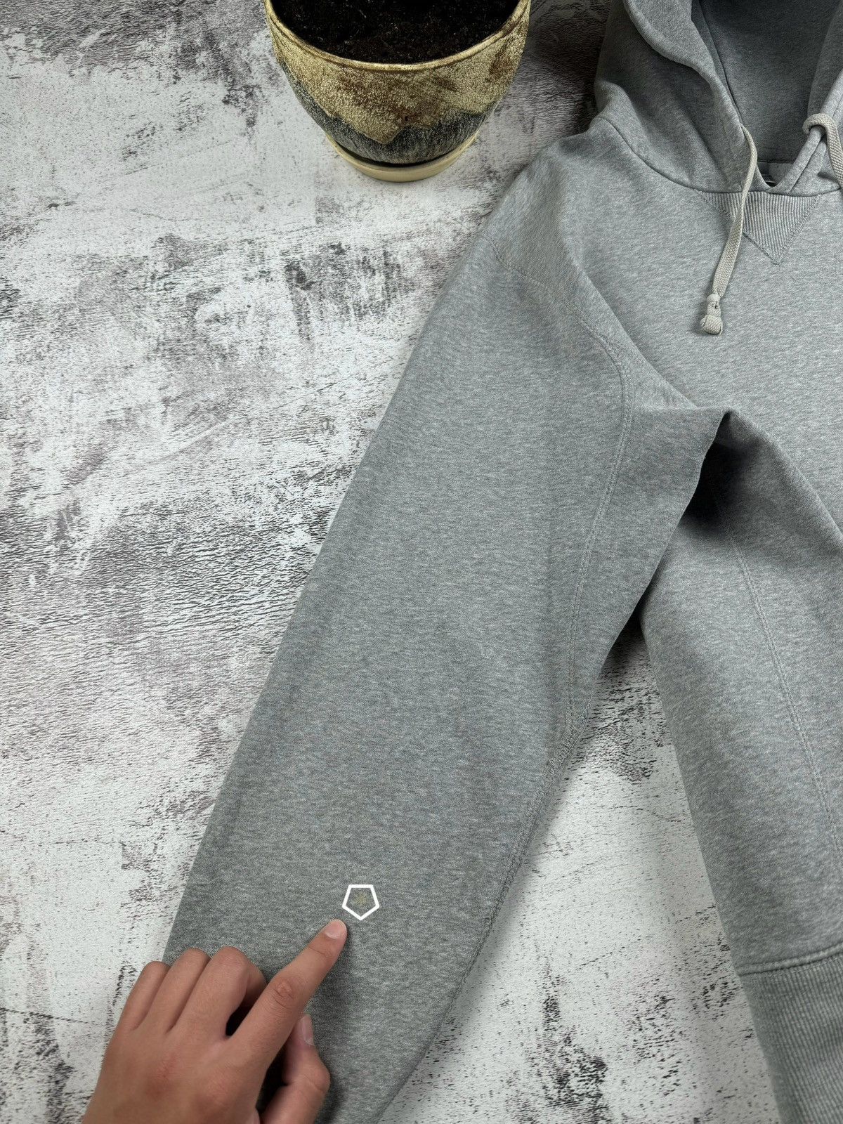 Nike Nike Grey 90S-00S Basic Mini Swoosh Logo Vintage Y2K Hoodie Size US M / EU 48-50 / 2 - 8 Thumbnail