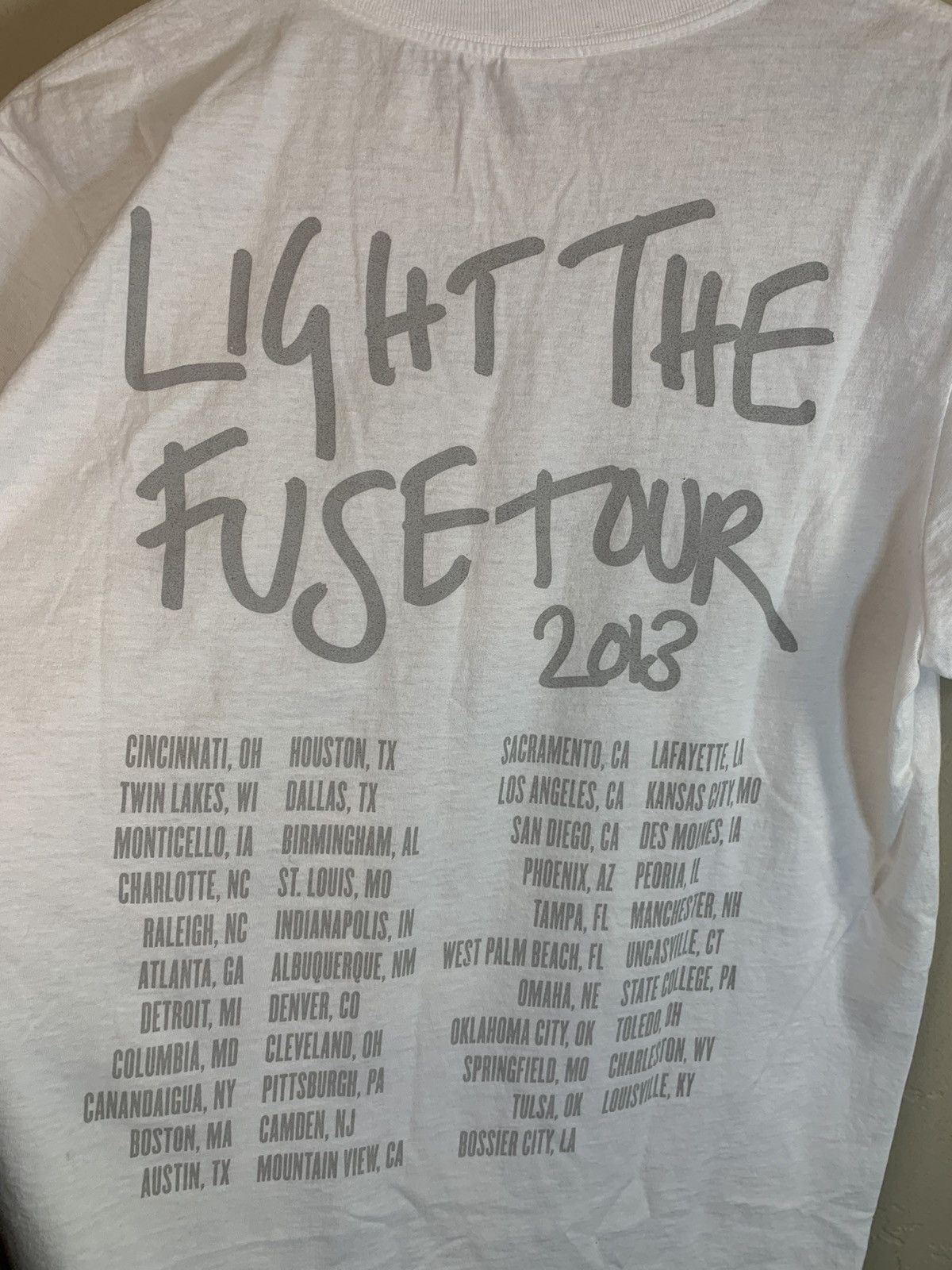 Band Tees *RARE* Keith Urban Light The Fuse Tour 2013 Band Art T-Shirt Size US M / EU 48-50 / 2 - 5 Thumbnail