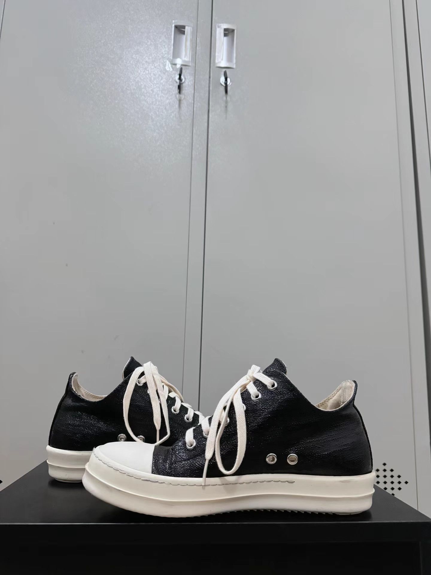 Rick Owens Rick Owens waxed canvas Converse high-top Size US 6 / EU 39 - 1 Thumbnail