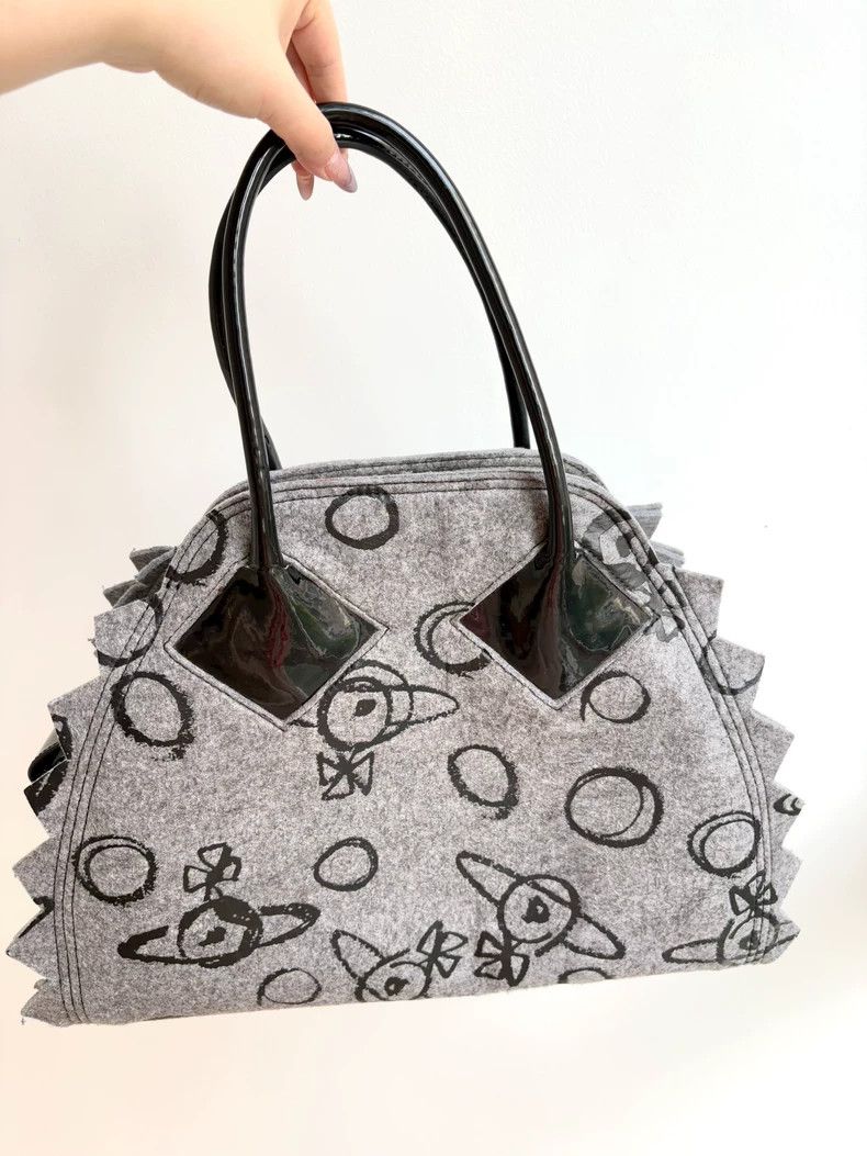 Vivienne Westwood Vivienne Westwood size os Grey Saturn graffiti lace felt ba Size ONE SIZE - 2 Thumbnail