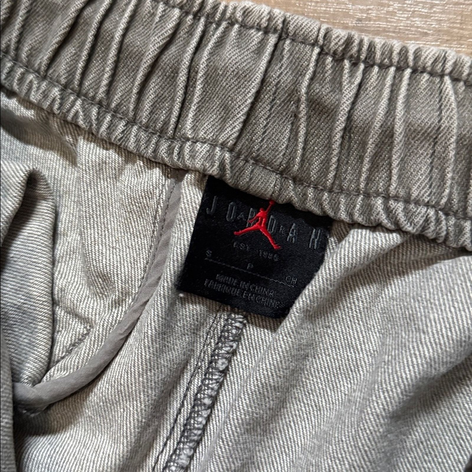 Jordan Brand Jordan x A Ma Maniere Shorts Flat Pewter Size US 26 / EU 42 - 7 Thumbnail