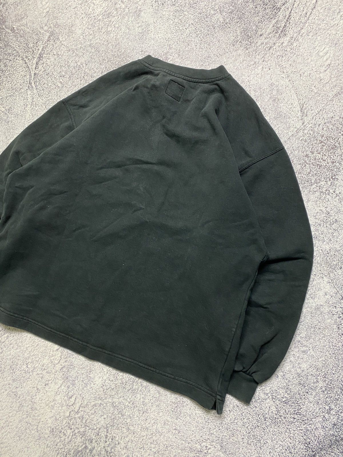 Nike × Vintage Nike Vintage Y2K Basic Mini Swoosh Logo Sweatshirt Boxy Fit Size US XL / EU 56 / 4 - 7 Thumbnail