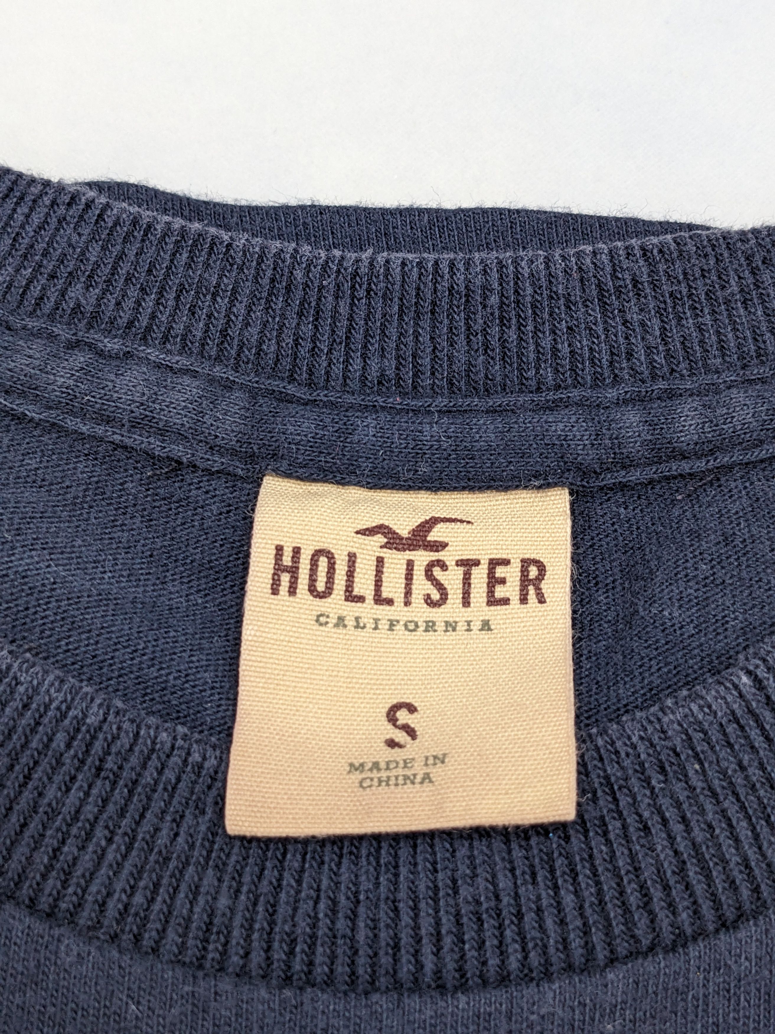 Hollister HOLLISTER STREETWEAR TSHIRT Size US S / EU 44-46 / 1 - 8 Thumbnail