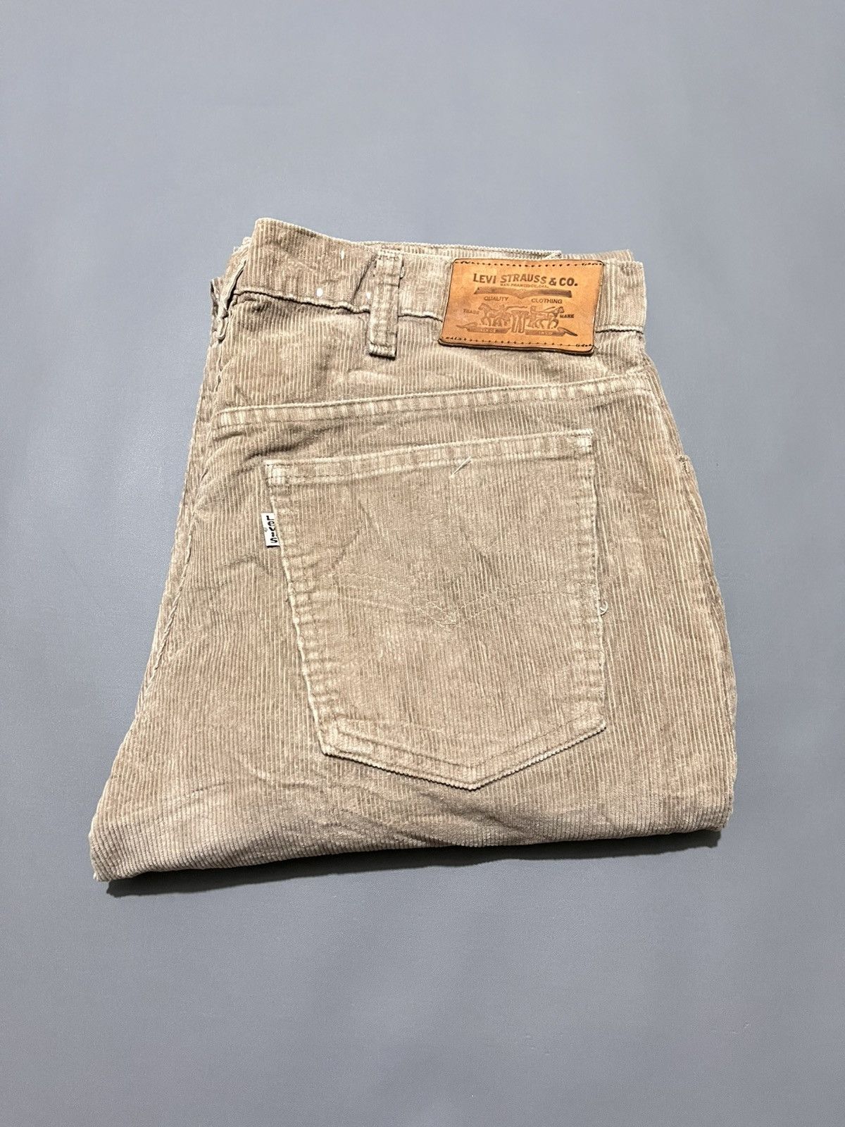 Levi's Vintage 1983’s Levi’s 546 Corduroy Size US 32 / EU 48 - 13 Thumbnail