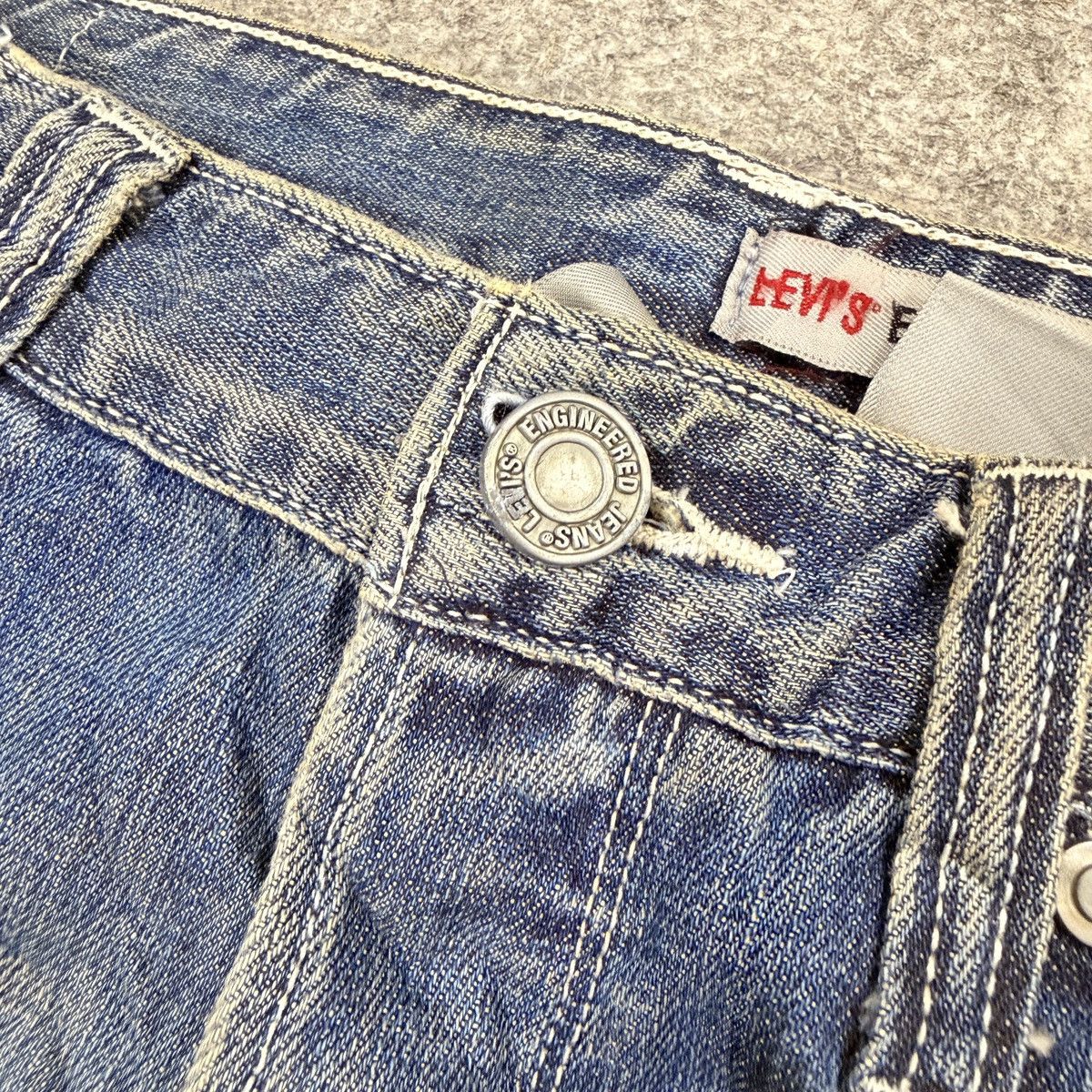 Levi's Vintage Levis Engineered buckle belt jeans Size US 29 - 5 Thumbnail