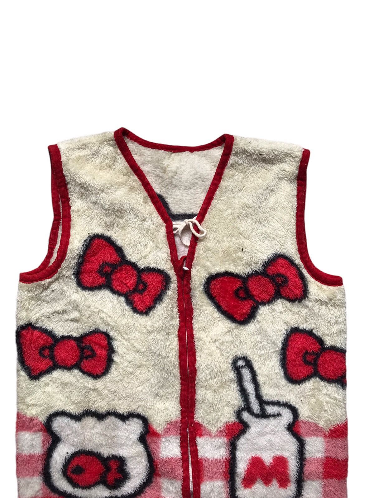 RARE VINTAGE HELLO KITTY FUR FLEECE SLEEVELESS JACKET