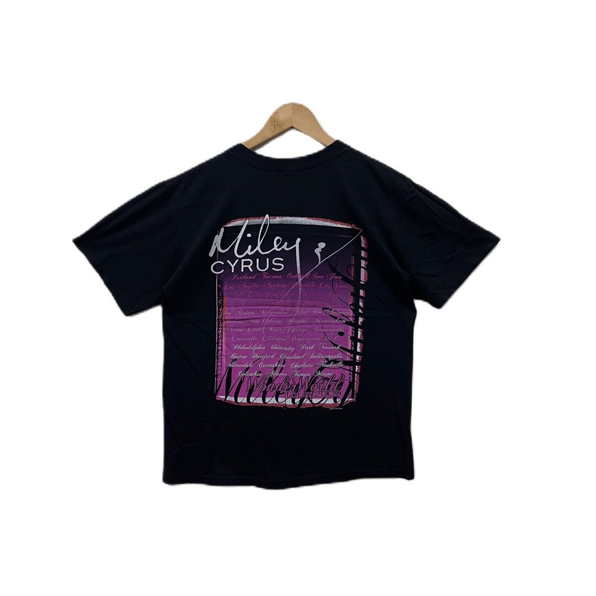 Band Tees Miley Cyrus wonderworld 2009 tour tshirt Size US M / EU 48-50 / 2 - 2 Thumbnail
