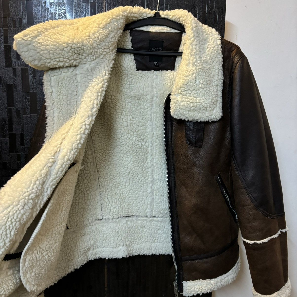 Genuine Leather Type B-3 Shearling Bomber Jacket Sheepskin Sherpa Size US L / EU 52-54 / 3 - 5 Thumbnail