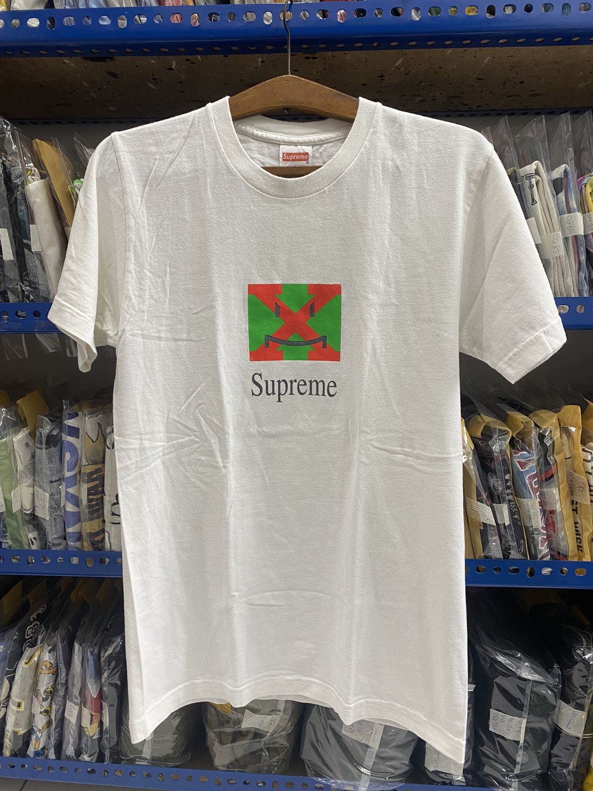 Supreme SUPREME TSHIRT Size US S / EU 44-46 / 1 - 1 Thumbnail