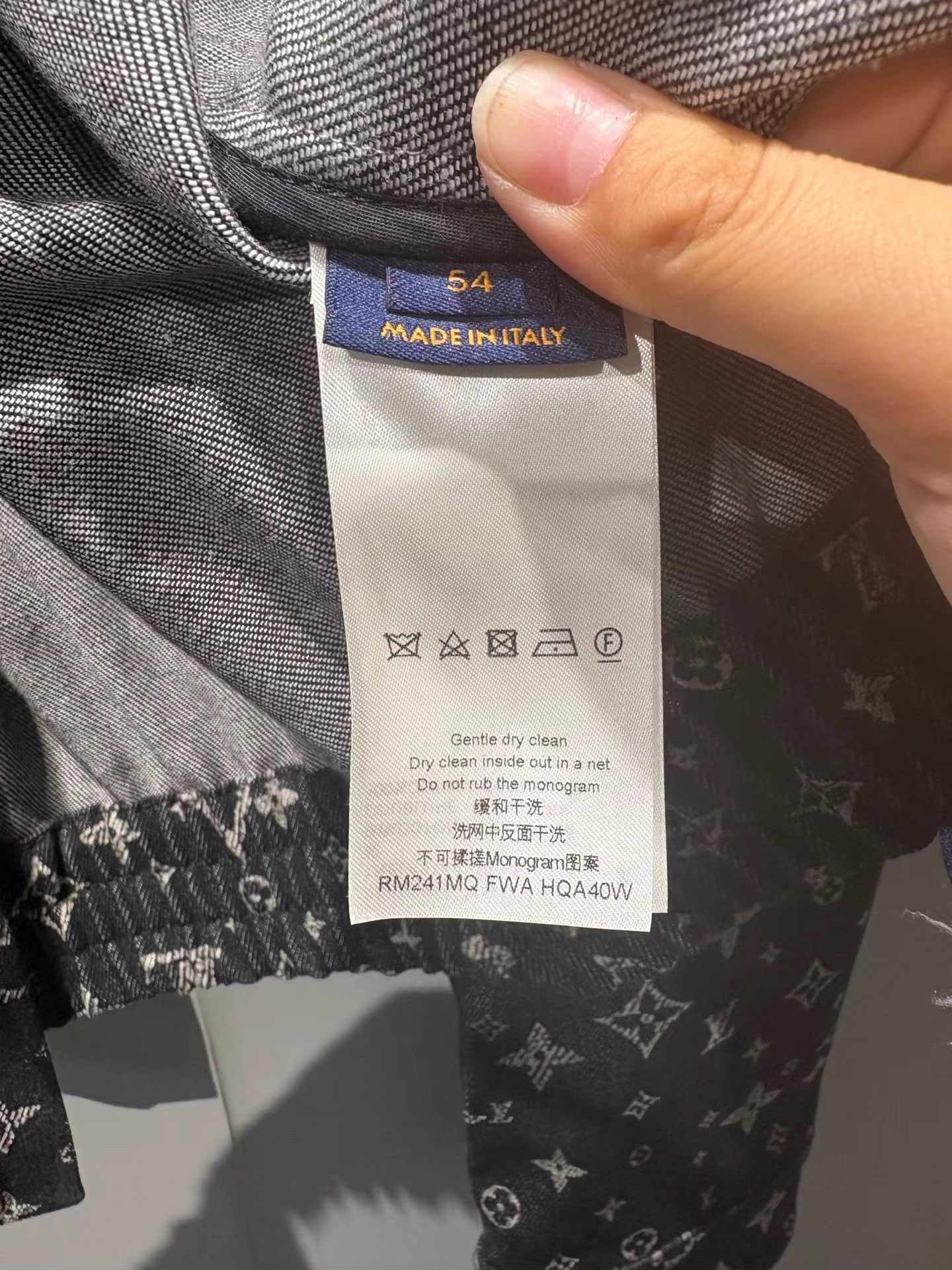 Louis Vuitton Louis Vuitton New Starry Full Print Denim Jacket K36 Size US L / EU 52-54 / 3 - 4 Thumbnail
