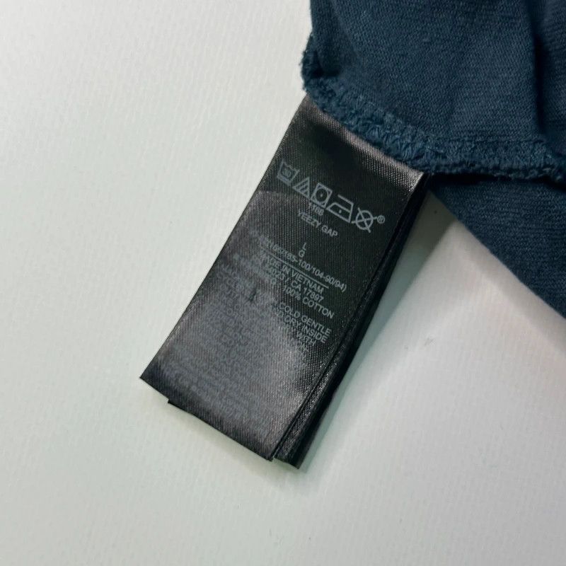 Balenciaga × Gap × Yeezy Yeezy Gap Engineered by Balenciaga Dove Longsleeve Tee Size US L / EU 52-54 / 3 - 5 Thumbnail