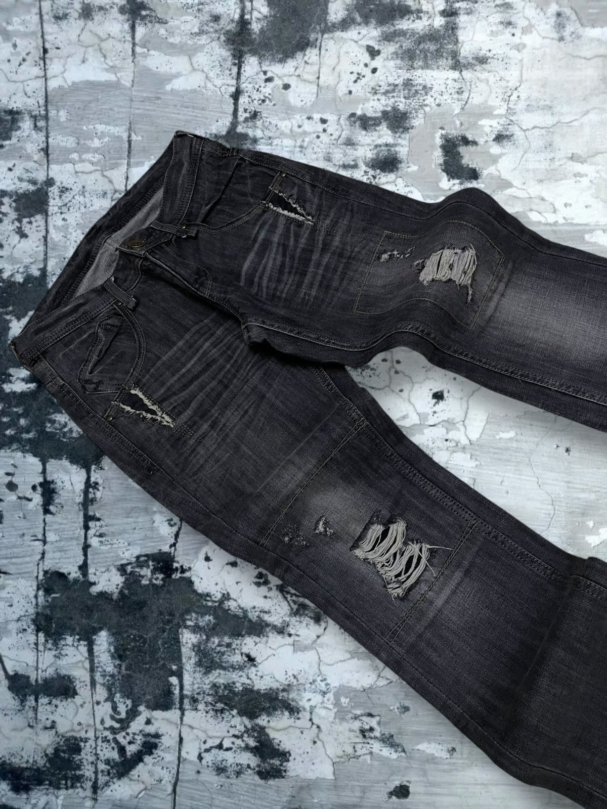 Tornado Mart Vintage 1990s Og Japan Designer RattleTrap Distressed Denim Size US 29 - 7 Thumbnail