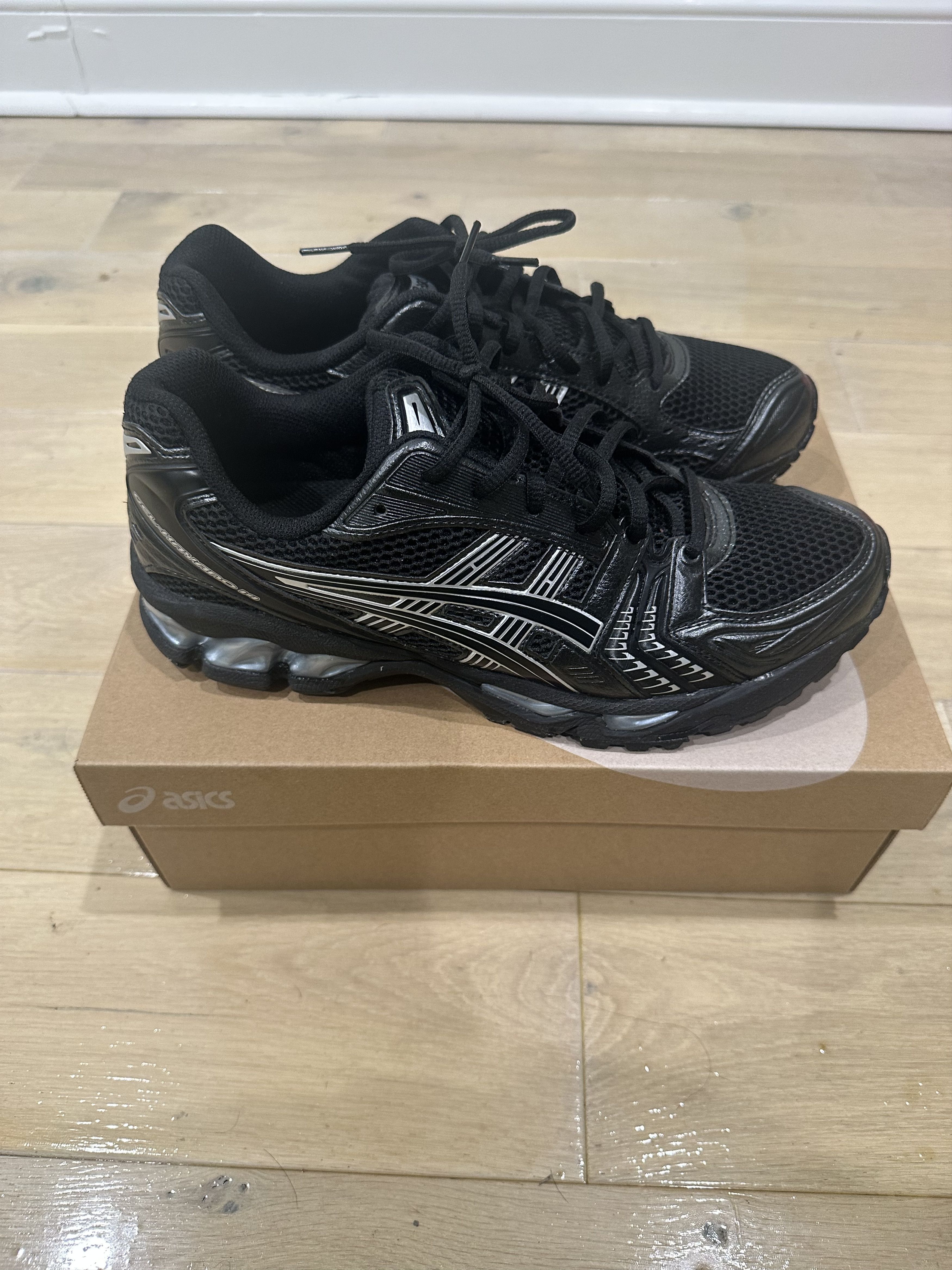 Asics ASIC Kayano Size US 10 / EU 43 - 2 Thumbnail