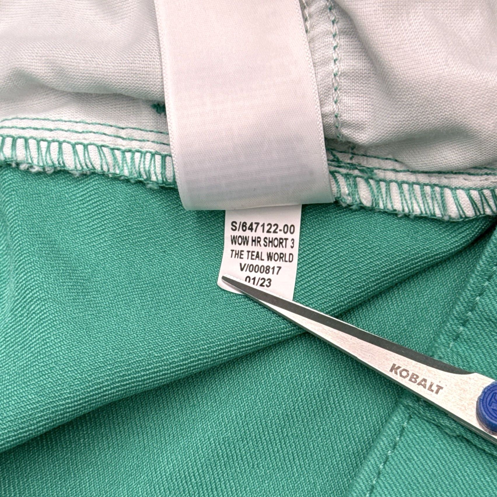 Old Navy Old Navy High Rise Wow Shorts Womens 22 Teal World Denim Stretch 3 Inch New Size 40" / US 18 - 7 Thumbnail