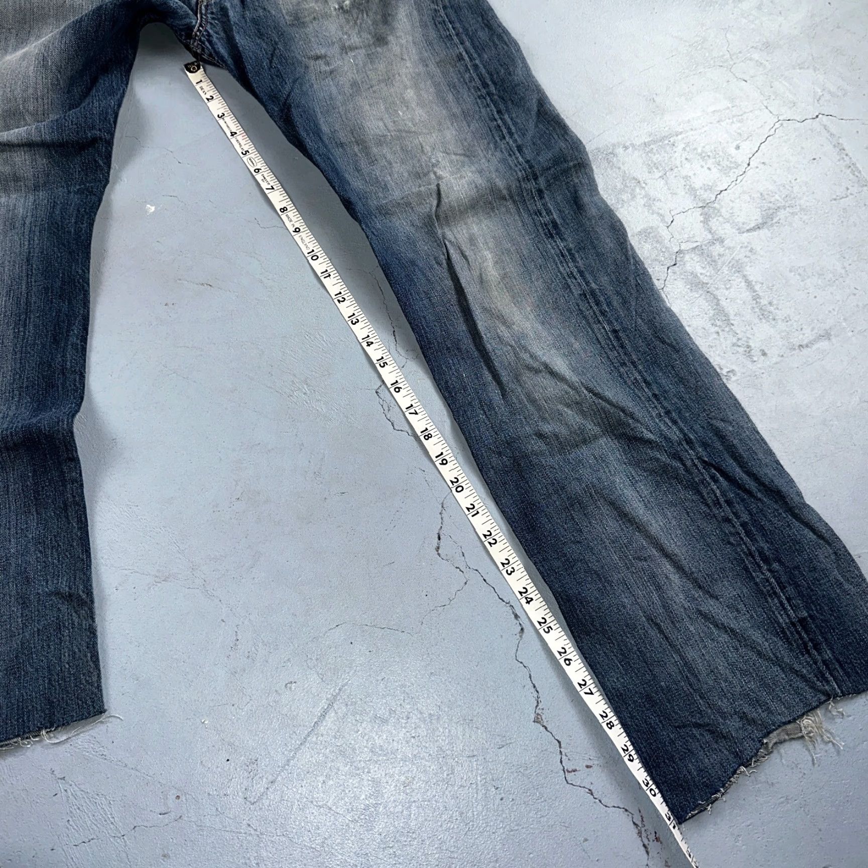 Levi's VINTAGE Levi's 501 Jeans Straight Men Jeans Blue 33x34 90s Modern Classic Regular Mens Size US 33 - 5 Thumbnail